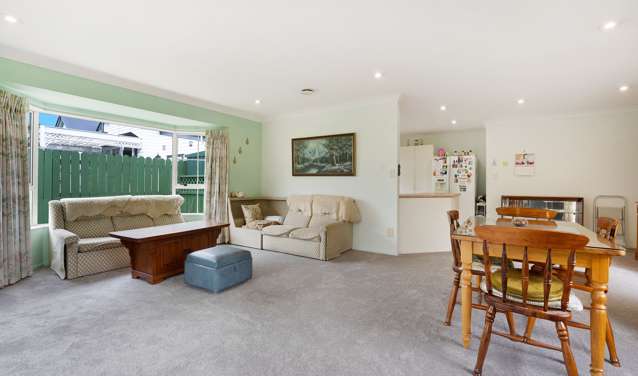 1 Youngs Road Papakura_3