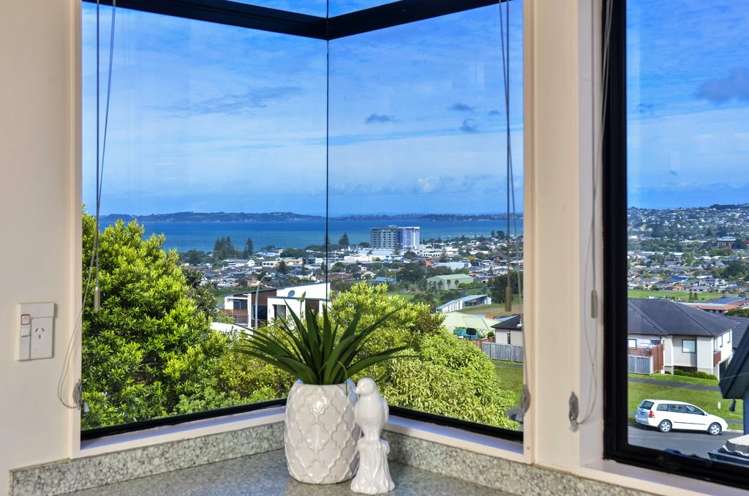 5 Savoy Road Orewa_22