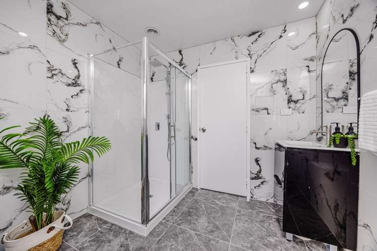 2/29 Trentham Road Papakura_8