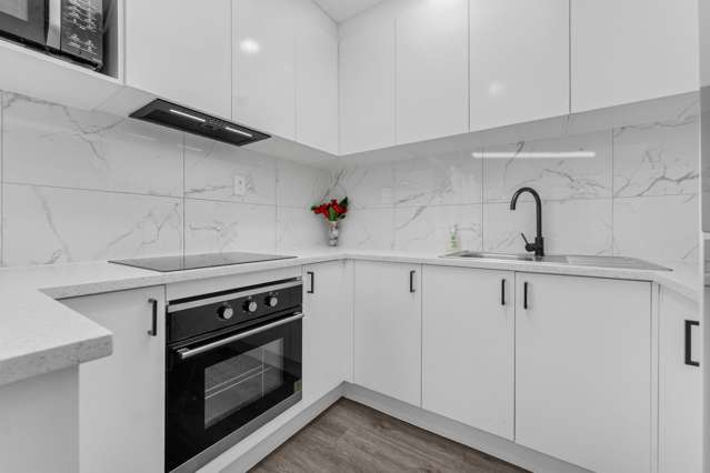 3/24 Commodore Drive Lynfield_3