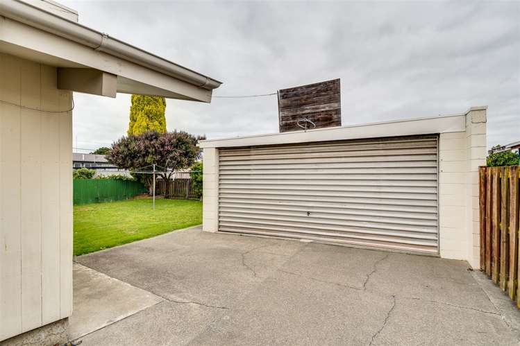 97 Wycliffe Street Onekawa_12