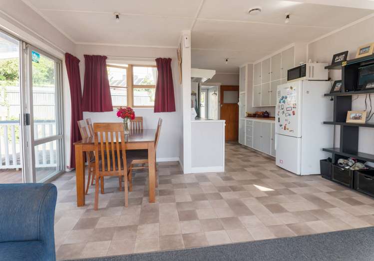 9 Kauri Street Stoke_7
