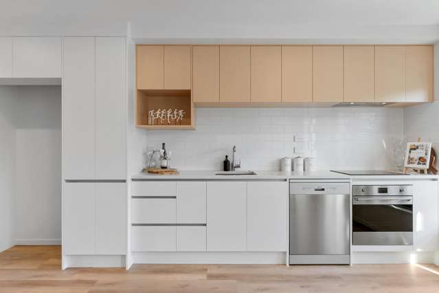 25 Warren Avenue Three Kings_4