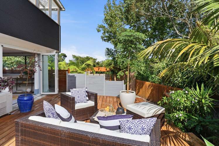 1&2/149 Eskdale Road Birkdale_27