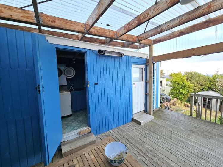 38 Esplanade Kaka Point_15