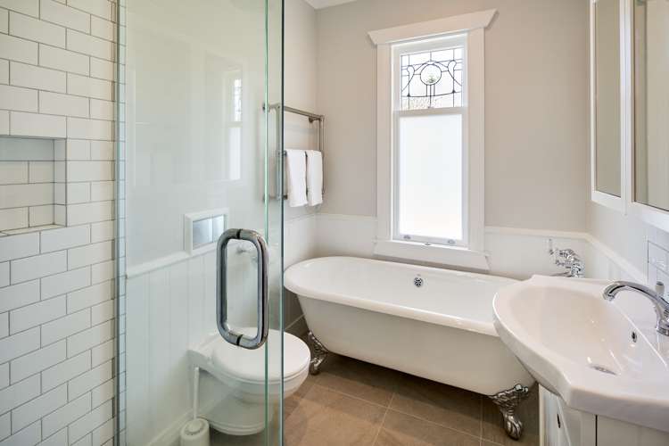 8 Blakey Avenue Karori_13