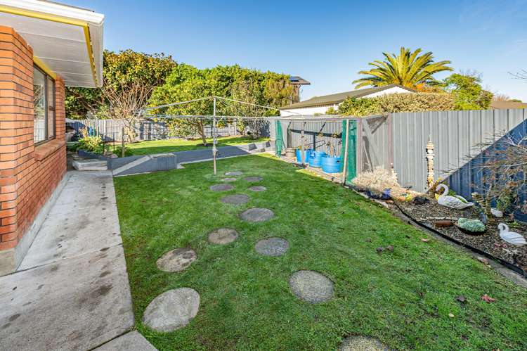 7 Exeter Crescent Springvale_24