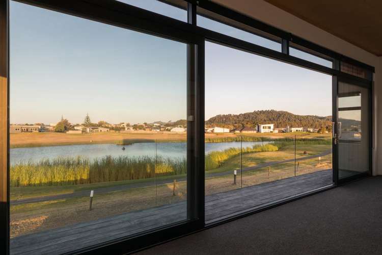 145 Rangiora Crescent Matarangi_11