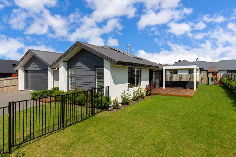 29 Corsair Crescent Burleigh_19