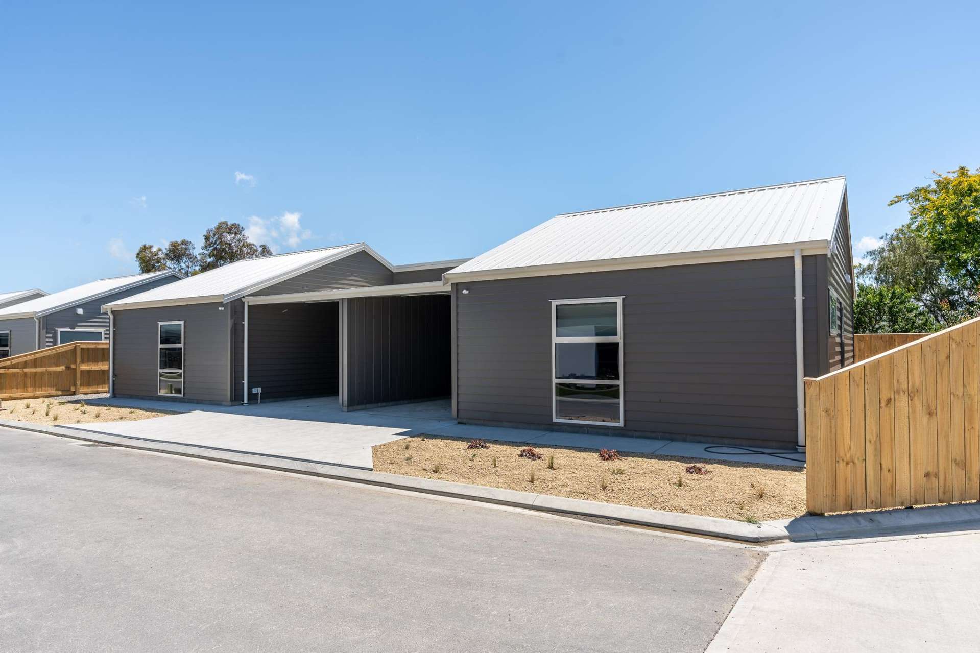 4/2 Tuatahi Avenue Solway_0