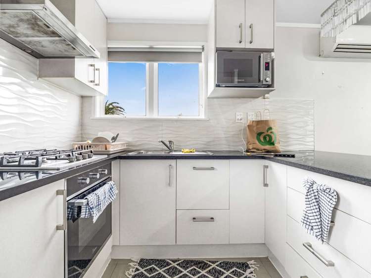 1/126 Porchester Road_2