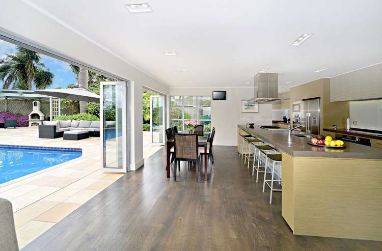 3 Birch Park Lane Whitford_10