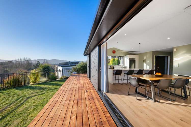 19 Golf View Close Fairhall_2