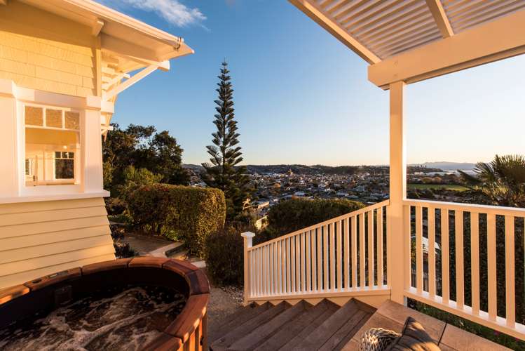 35 Iwa Road The Wood_13