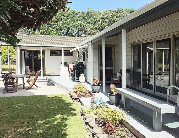 105 Awarua Place Whangamata_3