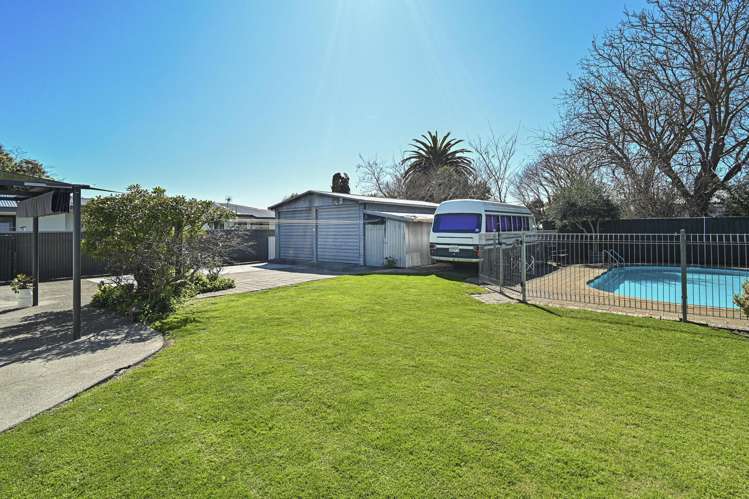 812 Lawrence Street Akina_18