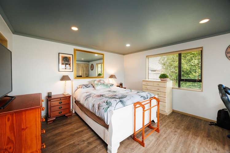 12 Walnut Grove Kelvin Grove_12