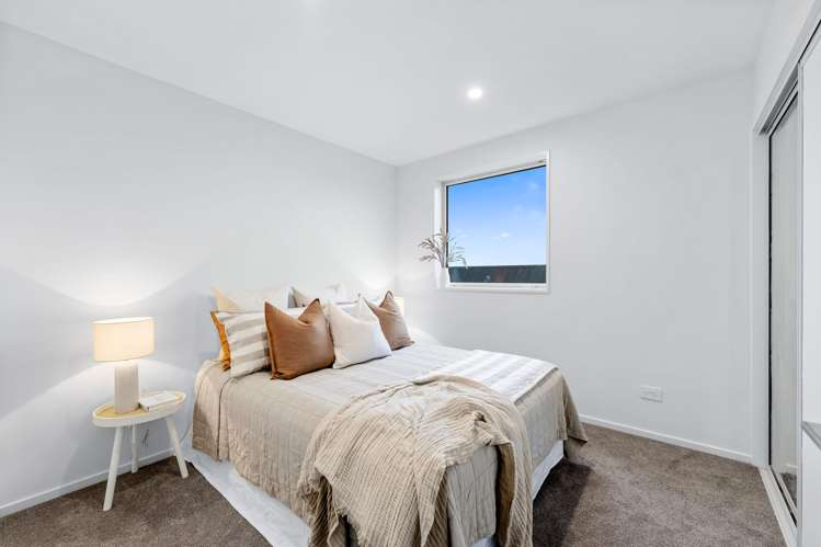 4/1433 Springs Road_4