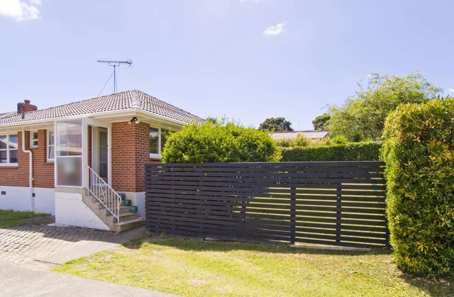 1/9 Howe Street Howick_0