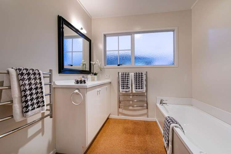 2/3 Rangitira Avenue Takapuna_35