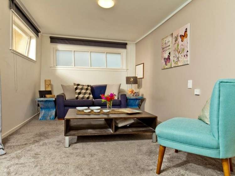 40a Old Lake Road Narrow Neck_11