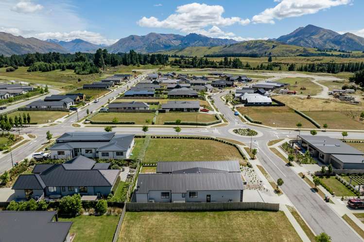 11 Rua Street Albert Town_34