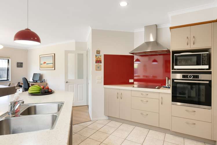 40 Pacific Cove Drive Papamoa_12