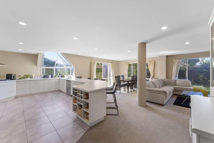 175 Rocking Horse Road Southshore_3