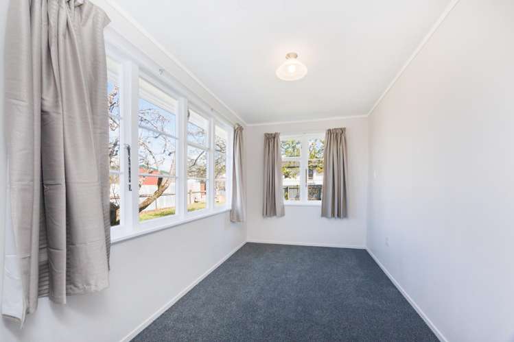 2 Harford Street Feilding_24