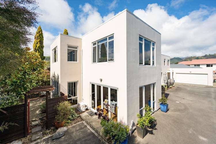 5 Monro Way The Wood_16