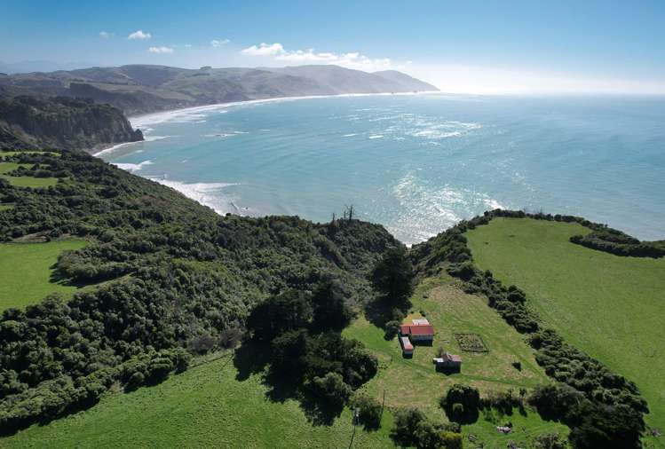 33 Manuka Bay Road Domett_3