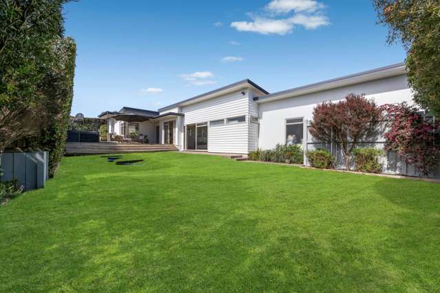 41 Intrepid Crescent Beachlands_3