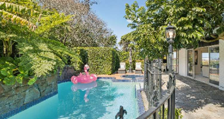 20 Stoneyroyd Gardens_0