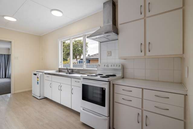 352 College Street West End_4