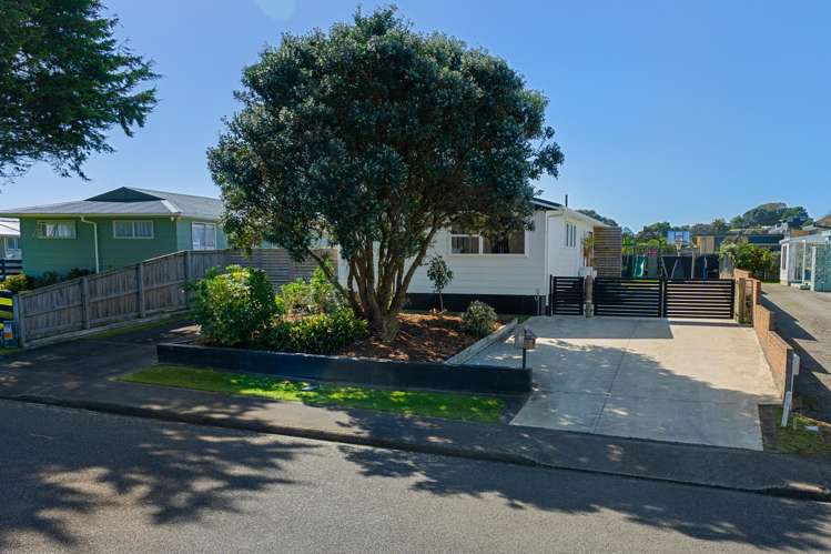 4 Robert McKeen Street_4