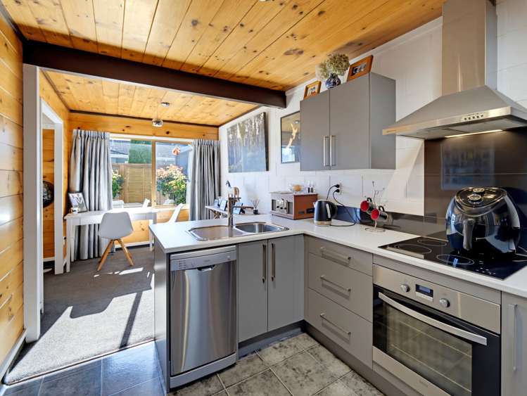1/305 Nelson Street South_1