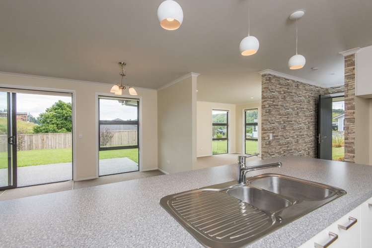 81 Sanctuary Drive Stoke_1