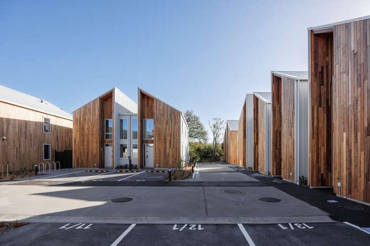 Unit 9/1 Nikau Grove Woburn_14