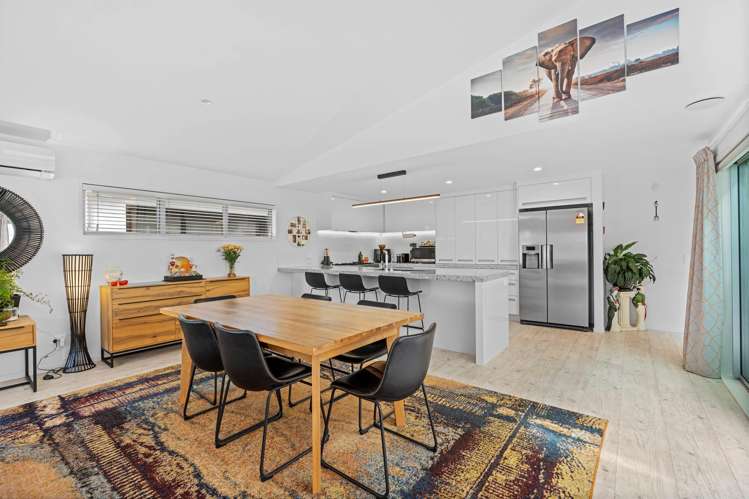 6 Fred Carr Place One Tree Point_6