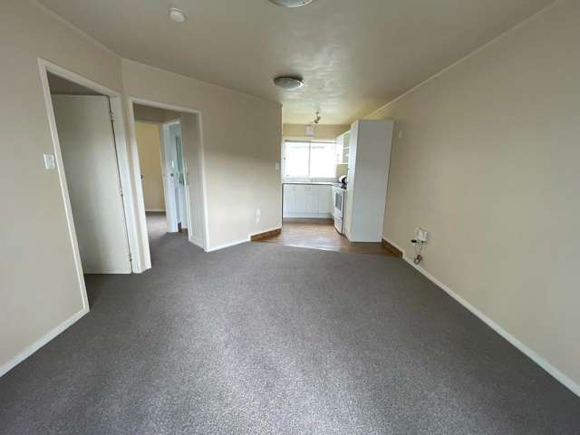 2/4 Owens Road Epsom_1