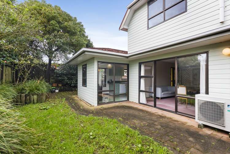 2/230 Rangatira Road Beach Haven_13