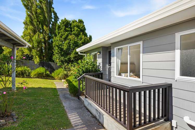 41 Meadowvale Rise Titirangi_4