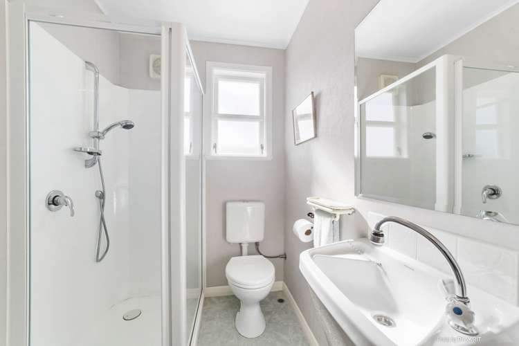 54 Donald Street Karori_10