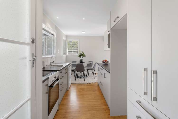 62 Lauderdale Road Birkdale_24