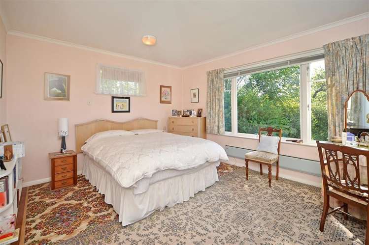 413 High Street South Carterton_3