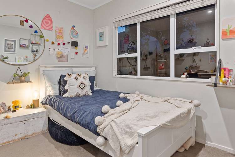 6a Handley Avenue Narrow Neck_13