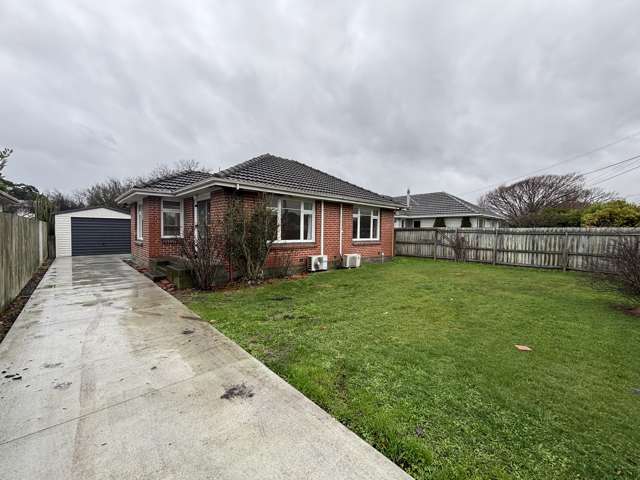 12 Kerrs Road, Linwood