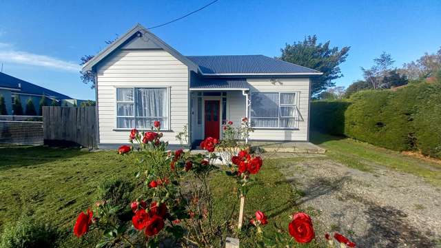 Delightful Fully Renovated Character Filled Dame
