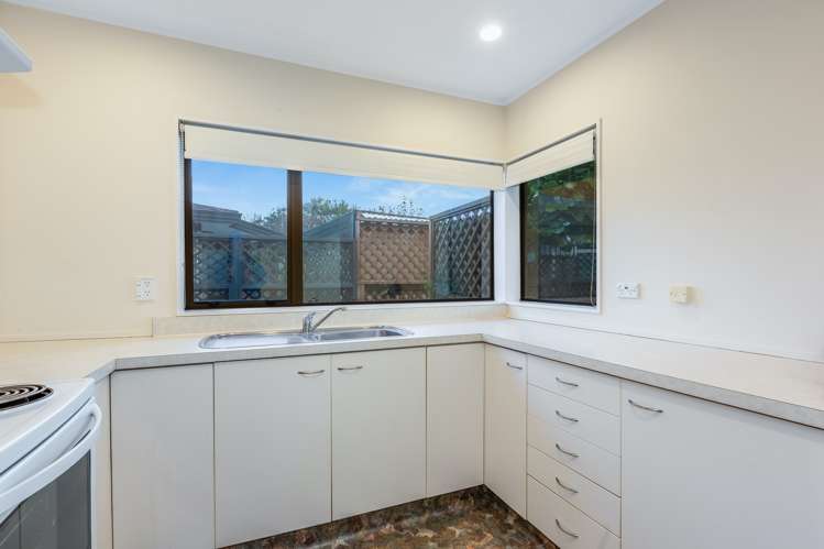 28/18 King Street Petone_2