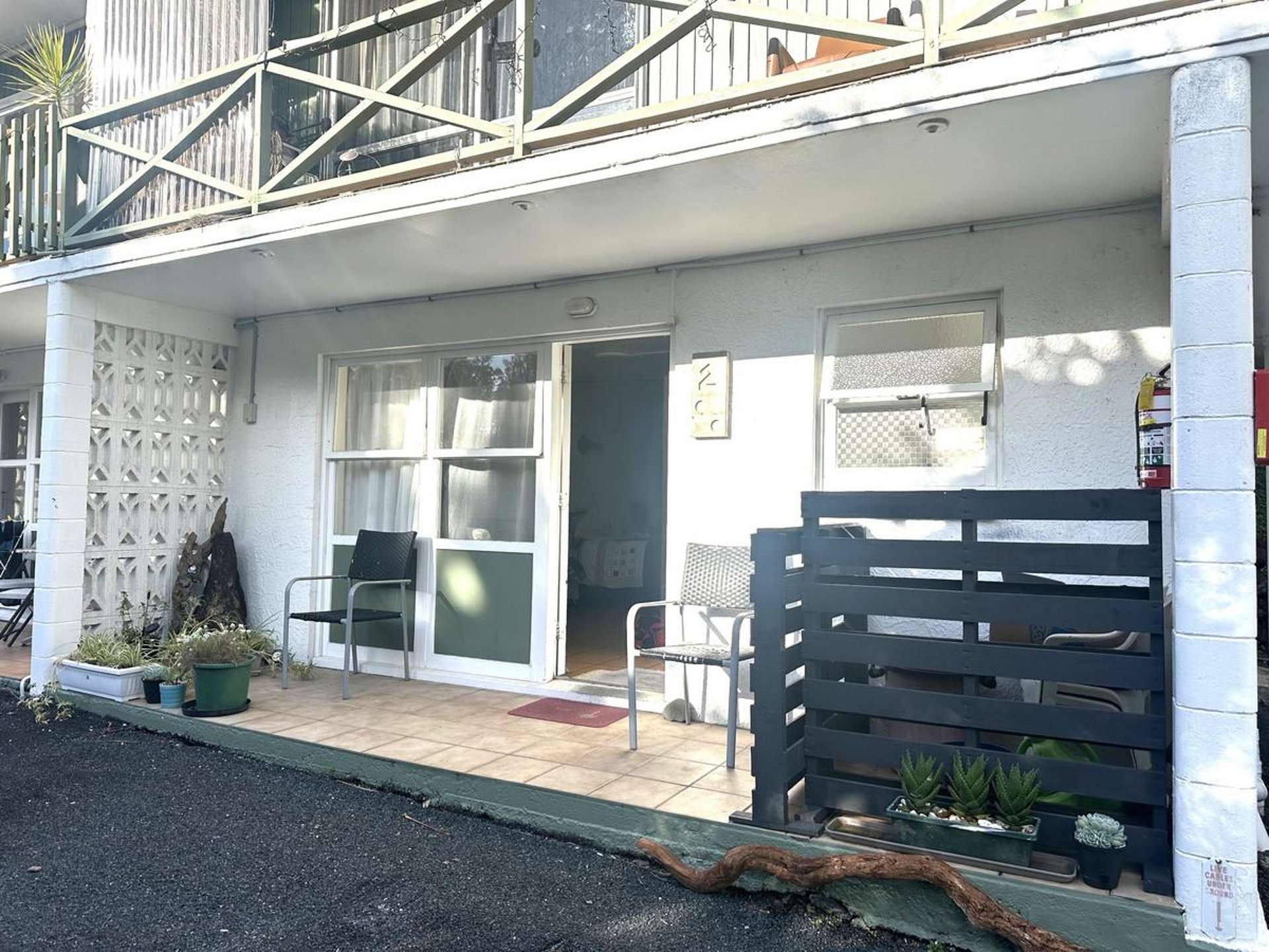 2 / 58 School Road Paihia_0